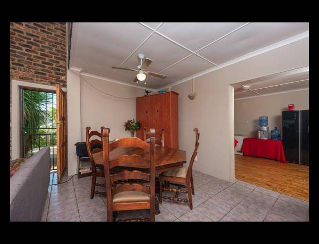 5 BEDROOM HOUSE FOR SALE IN DENNE-OORD